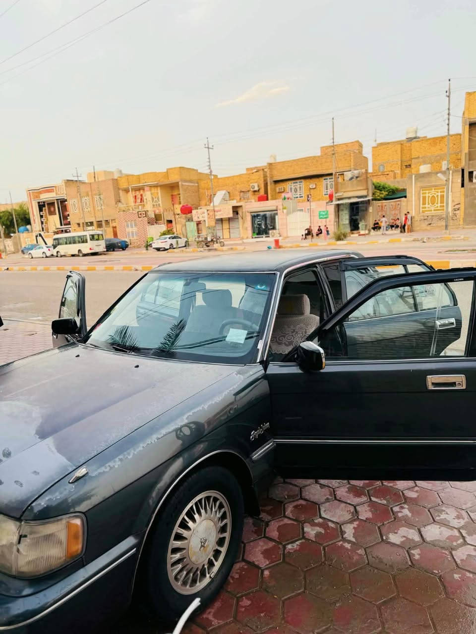 سلام عليكم
ارنب مديل 96سياره لا ضربه ولا صبغ كير ومحرك خير من الله حداديه تختم تاير 
السياره جاهزه نقصه بس تبريد مشروع وطني تحويل ثاني يوم 
السعر 52وبيه مجال 
مكان السياره الناصريه حي الشهداء 

رقم صاحبه مكلف ب النشر 

‭0781 312 5710‬
