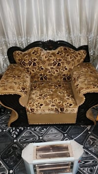 كنب 10 مقاعد • نظيف • كربلاء