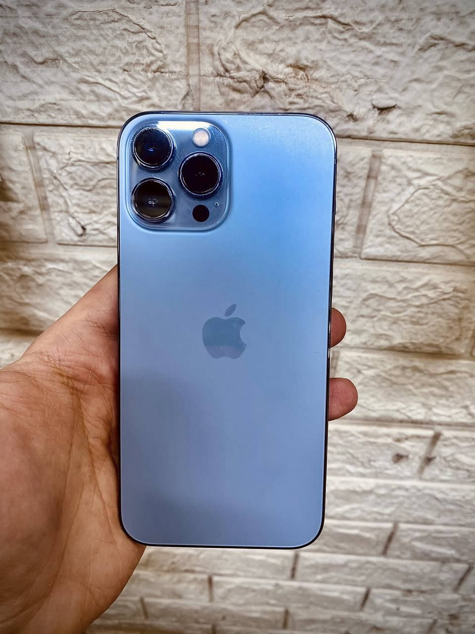 من رخصة الادمن
السلام عليكم للبيع ايفون 13 برو ماكس امريكي
ذاكره 256 
بطاريه 85 
لون بحري 
امانة الله الجهاز استخدامي الشخصي لا مفتوح ولا مصلح 
وتر بروف و نضيف جدا من الشاشه والشاصي كله بلادي  

السعر 700 الف 
بغداد منطقة الشعب /شارع الصحه
للاستفسار 
***********

