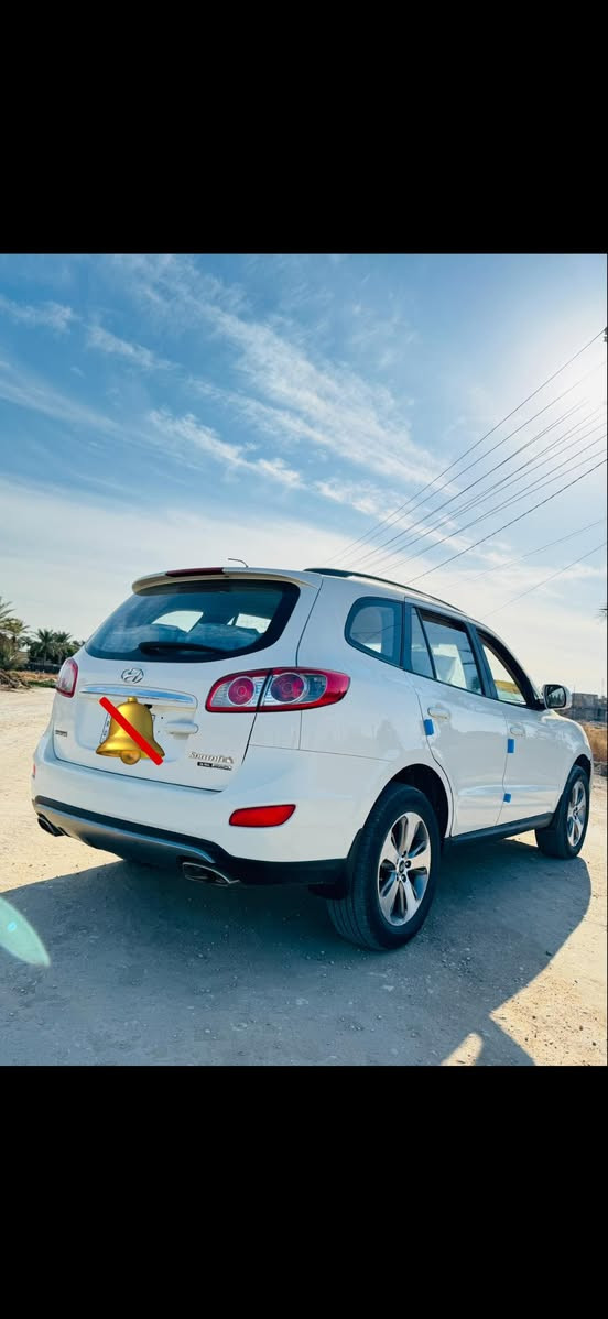 السلام عليكم ورحمة الله وبركاته سنتافيا موديل ١٢ مواصفات الشركه العامه معروفه مواصفاتها كفاله عامه من كلشي بسمي رقم بغداد مشروع وطني مكانها بابل سياره جديده ماشيه ١٣٠ بيها شخط فقط بيع او مراوس حسب القناعه *********** ***********
