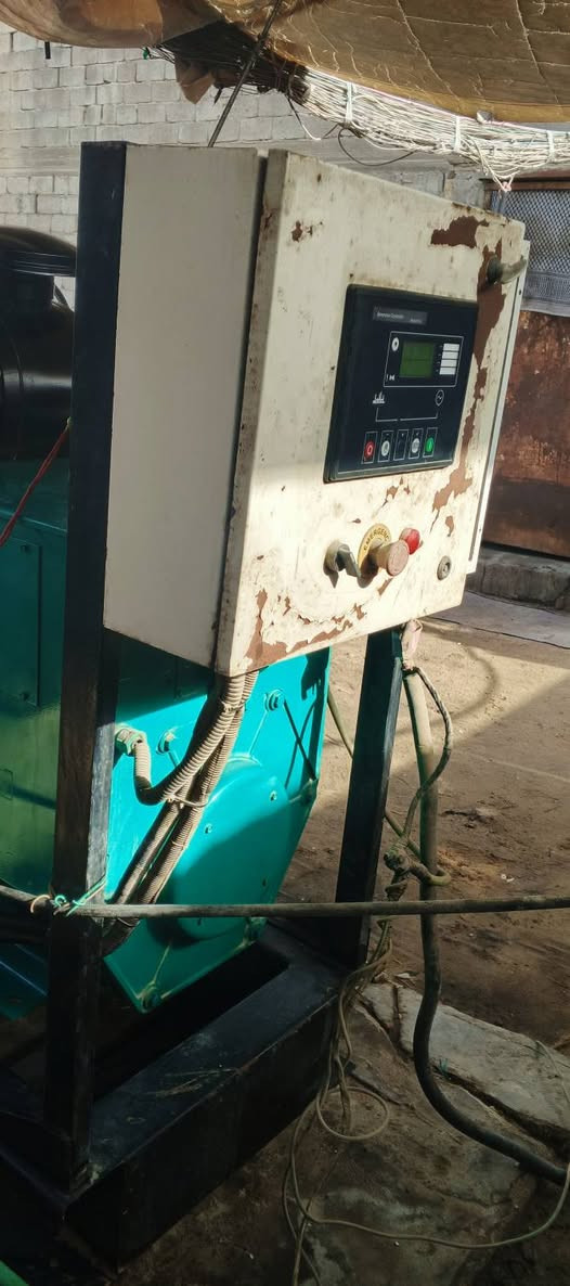 للبيع او مراوس
كمنز 12 ولف 200 كيفي 
بم ونوزل 
مولده مداريه بكلشي 
سبب لبيع زياده بل حمل 
دجي شقله وتحمله يله تاخذه 
السعر 78 ورقه 
مكاني البصرة شارع القائد دور الشرطة 
*********** واتساب
