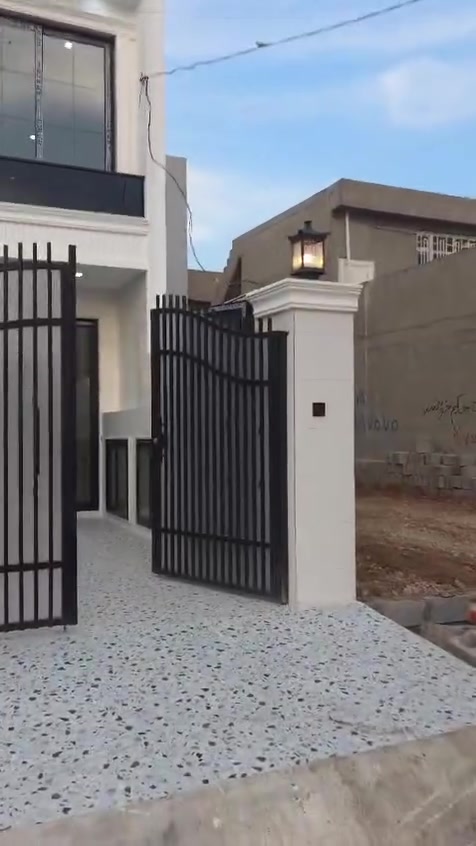 سلاو هاوريان. 125  تاپؤ  8حه سارؤك  سفره خانوه كه  روه كه. رؤژ. ئاوايه   بؤ زانياري. زيانر ***********
