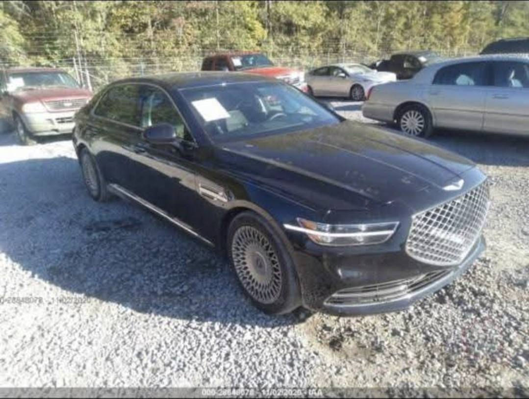 السلام عليكم شباب ..
Genesis g90 2020 
مرقم بغداد الرقم الجديد
السياره ٦ سلندر تون توربو ماشية ٤٣ الف 
حادثها جاملغ خلفي مصبوغ وباب خلفي مبدل نفس لون.يعني قطعه صبغ فقط..السيارة عليها ادامة كاملة .صدر كامل .تخم تاير هانكوك كامل. حتى باتري جديد اصلي مابيها اي نقص ..
السياره مغلفة بي بي اف حماية ابو ٨ ونص مو العادي  ضمان ١٠ سنوات ..السعر ٣٨ وبيها مجال للشراي 
***********
***********
مكان السياره بغداد السيديه /الجادرية
