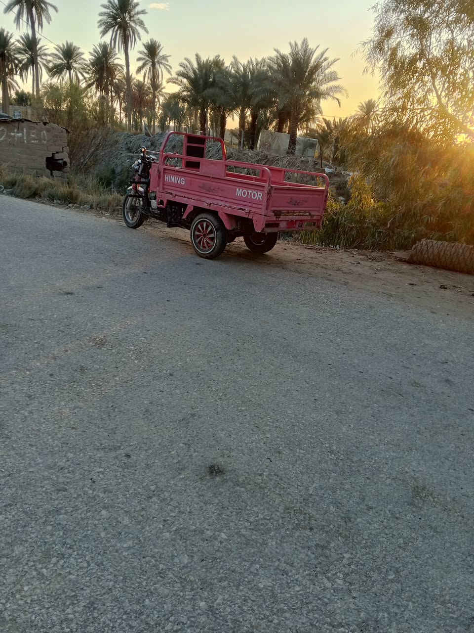 سلام عليكم ستوته للبيع مديل 17رقم الماني نجف سنويه لل28 محرك 25 كير بوكس جديد تايرات خطه جديد تانكي جديد شاصي نضيف لستوته جاهزه ماعيزه شيء السعر 1800 وبيه مجال للشراي المكان نجف قضاء المشخاب للتواصل عله هاذ الرقم ***********
