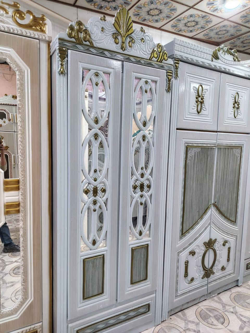 غرف صاج نجاره حسب الطلب ابسعر مناسب مليون ١٧٥ يوجد  توصيل الشراي الاتصال اوتساب ***********
