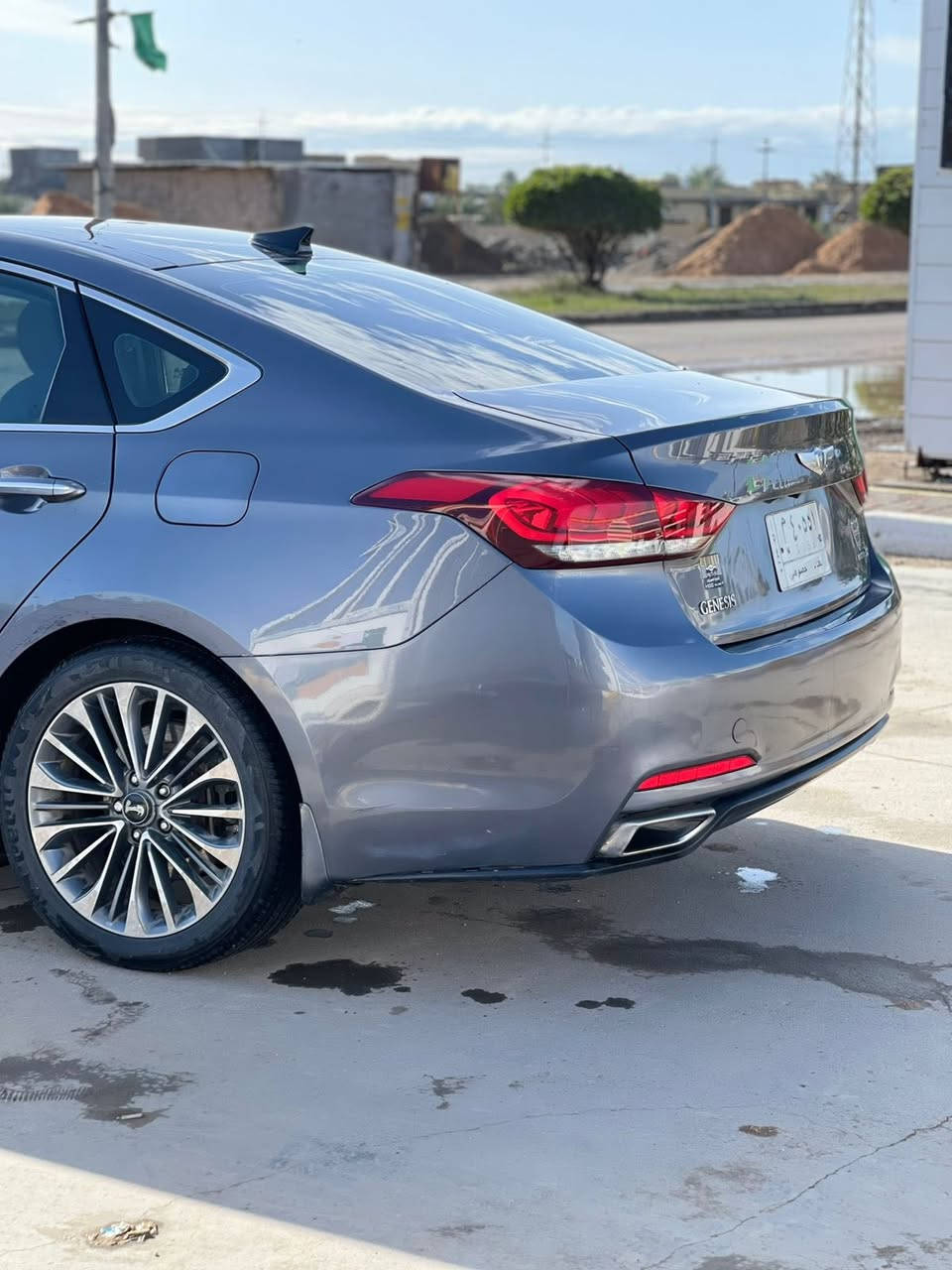 � للبيع – جينيسيس 2016 فل كامل جداً 🚨

🔥 فخامة + قوة + راحة = خيار مثالي
🔥 سيارة جاهزة استخدام بدون أي صرف

🔹 محرك: 6 سلندر
🔹 سعة: 3600
🔹 اللون: رصاصي أنيق
🔹 الرقم: بغداد

✨ مواصفات فول كامل:
✔️ فتحة بانوراما
✔️ شاشة كبيرة + نظام ملاحة 
✔️ كاميرا خلفية + حساسات أمامي وخلفي
✔️ مرايا كهرباء 
✔️ كراسي جلد كهرباء (ذاكرة + تبريد + تسخين)
✔️ تشغيل بصمة (دخول وتشغيل بدون مفتاح)
✔️ مثبت سرعة + تحكم كامل بالستيرن
✔️ نظام صوتي احترافي
✔️ تحكم منفصل للمكيف (أمام/خلف)
✔️ إضاءة داخلية محيطية
✔️ بردة خلفية كهرباء
✔️ كشن هوائية متعددة (أمان عالي)
✔️ ABS + نظام مانع انزلاق
✔️ إطارات بحالة جيدة

📌 الحالة:
نظيفة جداً – استخدام شخصي – دبل إيرباك شغال
🔧 الضرر: صبغ قطعتين فقط (جاملغ خلفي + باب)

💎 سيارة راقية بسعر فرصة 

💰 السعر:145$
⏳ /مجال بسيط

📍 بابل
📞 اتصال 
***********
