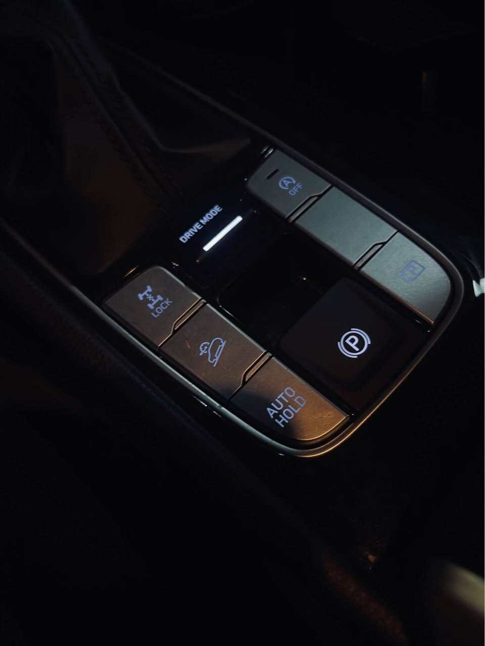 السلام عليكم توسان 2022 وارد امريكي بدون حادث فقط دعاميه و صور امريكا بالمنشور محرك 2500 المرغوب ماشيه ٩٧ مكينه كير مكفول مواصفات رادارات اماميه و جانبيه و اوتو هولد و سايد بريك بصمه و شاشه كار بلي تحكمات مكاني بغداد اليرموك السعر مناسب ١٧٩ بيها مجال كلش بسيط 
رقم هاتف : ‭٠٧٧٢ ٤٢٢ ٤٩١١‬ بغداد, العراق
