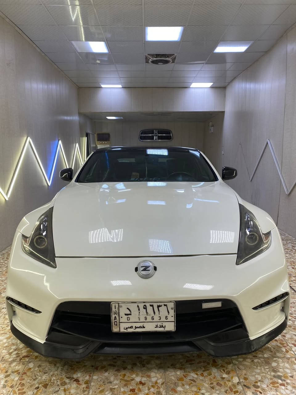 Nissan z 370 nismo تزويد موديل ٢٠١٤

كير اوتو تيبرونك فول مواصفات 

لون ابيضّ اصل مرشوشة كلير 

كامل ضربتها خشم البنيد دعاميات نسمو اصل ويل فوسن نجمة

فجوج برمبو كشنات كهربائية تدفئة

شاشة دشبول اصل جنجر خزن سيدي عدد ٦ شفتات بالستيرن
 مثبت سرعة تحكم ستيرن جهتين مود درفت عالمي

  السيارة حيل حيل ما متعوبة و جانت ضامها ماشية ٢٠ الف كيلو اصل السيارة( وصلته اني ٣٢ الف كيلو ) 

سيارة ما بيهه اي نقص كاملة مكملة بس حط رجلك علبانزين وتوكل 

ال سعر ((( 130 ))) ورقة وبيه مجال مناسب شرط شراي صدك 

 السيارة كلفتني اكثر بهواي بس يستاهل الياخذها للتواصل 
***********
