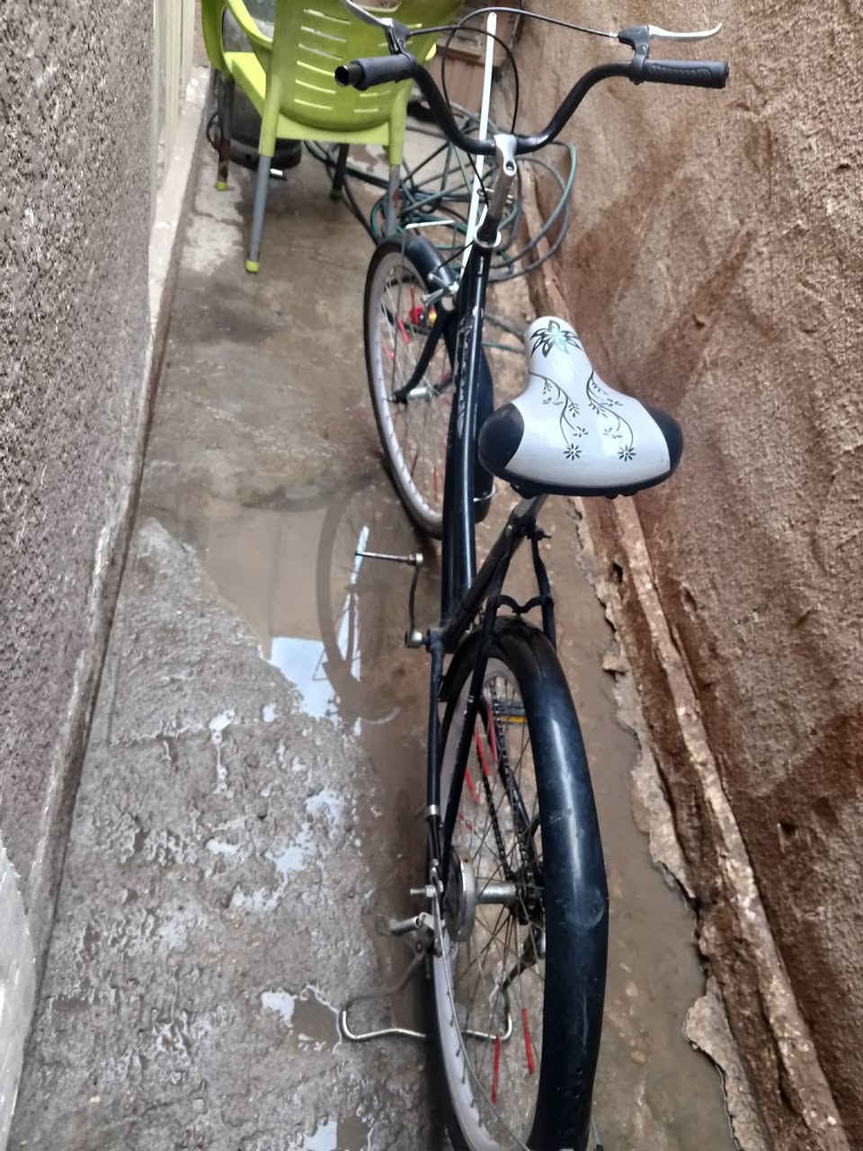 سلام عليكم بايسكلات 2 للبيع الاسود ياباني والثاني صيني الياباني 65وبي مجال تايره الوره مبنجر فقط اما الصيني مكفول كلشي مابي وجديد موديل2024 سعره 60وبي مجال وذا تاخذهن ثنينهن 110قفل للتواصل ***********مكاني كربلاء كبال مستشفى الكفيل
