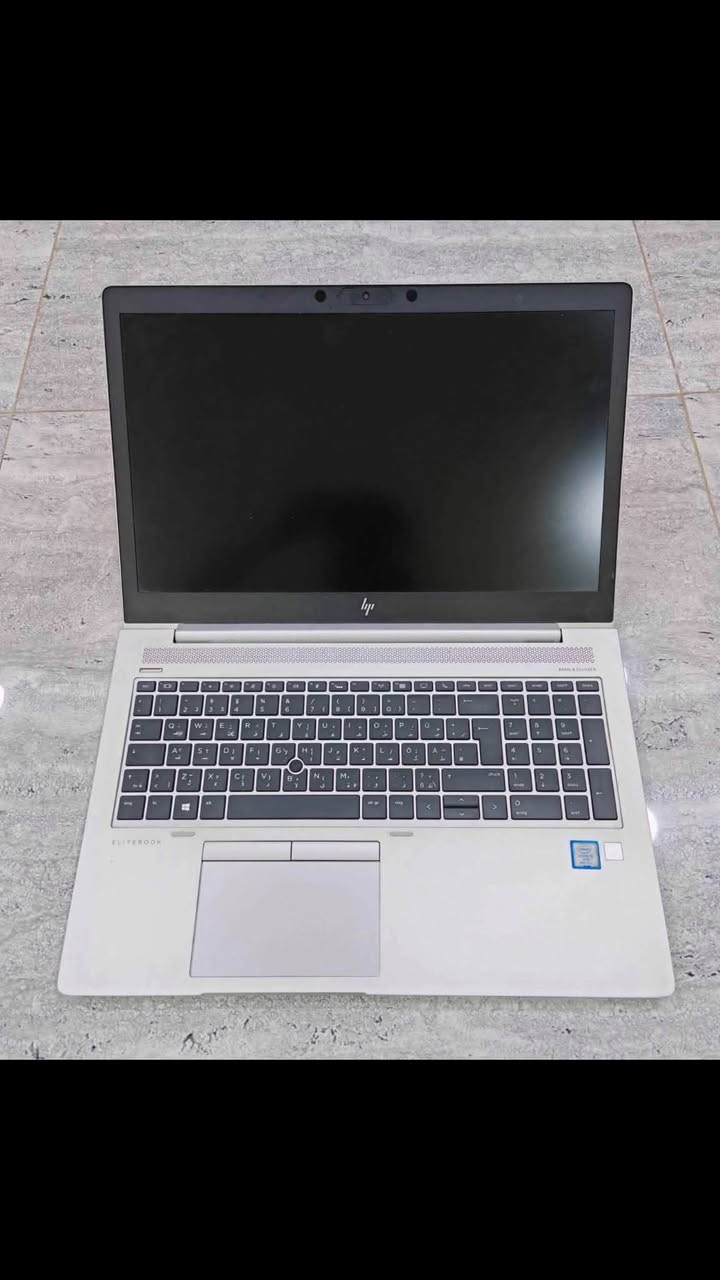 ## 💻🖤 HP
لابتوب HP للبيع نضافه فول بس البطارية تعبانه لان متروكة قراض كامله جنطة + مواس + شاحنة + كيبور خارجي

🔹 **CPU:** Intel Core i5-1255U
🔹 **RAM:** 8GB DDR5
🔹 **Hard:** 512GB NVMe
🔹 **GPU:** Intel Iris Xe
📞***********
