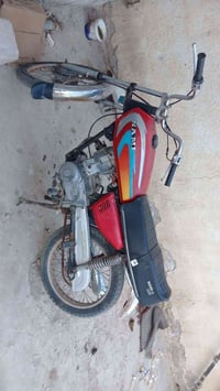 للبيع شتطيني بيه اخذه شغاله ومكفوله  07782801048