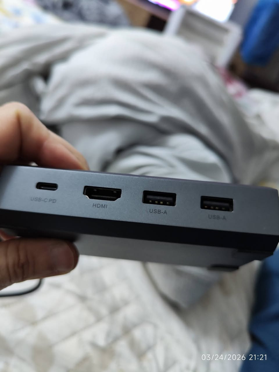 السلام عليكم ورحمة الله وبركاته
عندي هذا الادابتر شركة جوساك شغال على اجهزة 
ROG ALLY 
بكل انواعه لكن ليست نسسخة الاكسبوكس وممجربه على اللينوفو 
بدون باكاكيت مكاني كركوك وماعندي توصيل السعر 15 الف
التواصل على الرقم *********** وتساب 
بدون عملة رجاءا لان ممشتغل فقط مجربه والكارتون ماعرف وين ظامه
