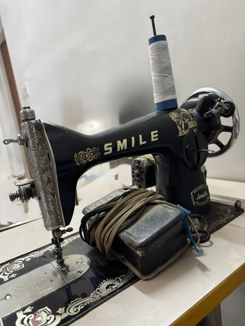 مكينه خياطه للبيع 
ام الاسد 
ياباني اصلي نوع ( Smile)

نظيفه 
وتشتغل 
وياها ميز ايضاً 
الاتصال ع الرقم 

‭***********‬

العنوان الشعب 
السعر 85 
تخيط جميع الاقمشه والملابس 

استخدام قليل جداً
