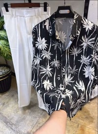 قمصان • جودة راقية • مقاسات M-4XL