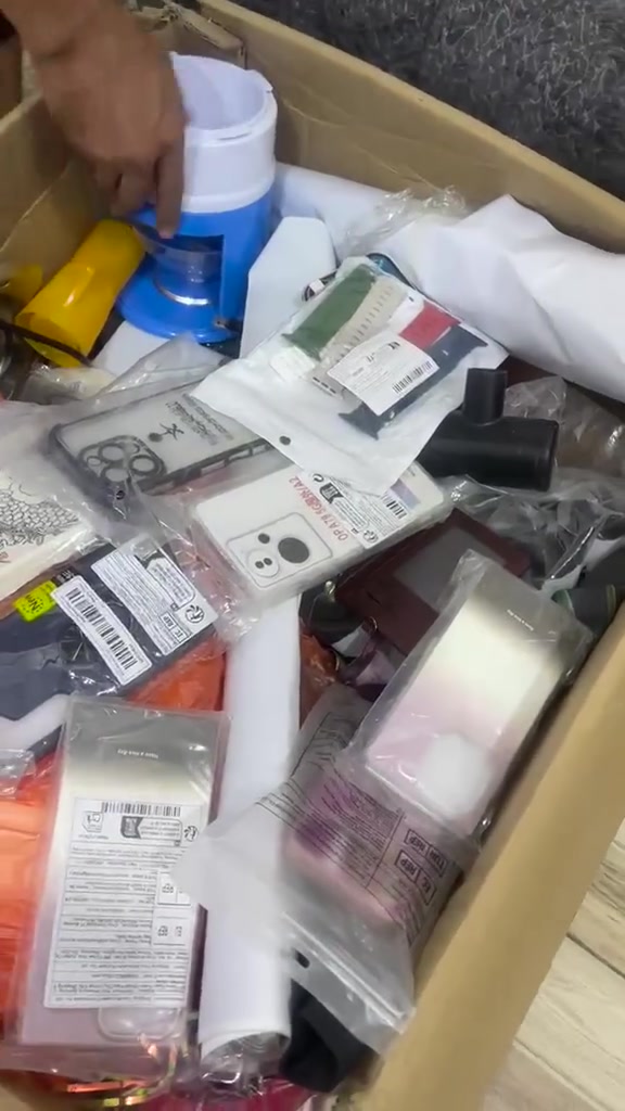 بلاش حاجه بالف شي ان اشكال عنده كل يومين نفتح كارتون شي ان اشكال يطلع بي ملابس اكسوارت هديا  تيشرات مواد منزليه مواد كهربائيه مشكل يالوز


**إذا كنت صاحب هذا الإعلان وتريد حذفه لأي سبب، رجاءا أرسل رسالة إلى الدعم الفني**