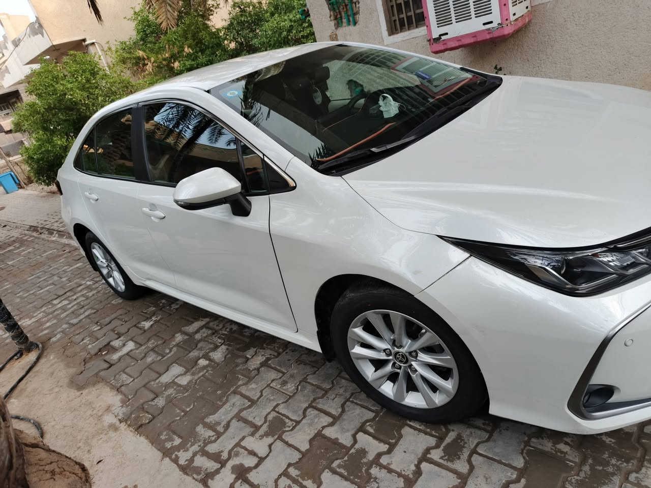 السلام وعليكم للبيع كورلا خليجي ساز
عداد  48448km بيها بارد جاملغ يمنه سونار جديد مواصفات عاديه بدون فتحه  العنوان بغداد 
***********
