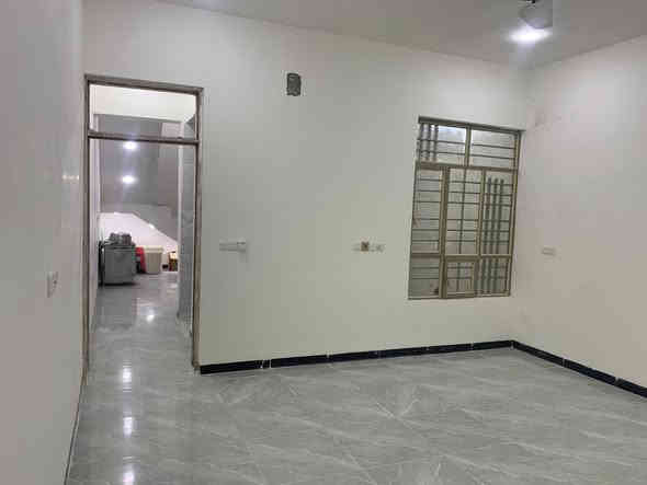 دار للبيع مساحة ٣٠٠ متر (بناء ٢٠٠ متر +حديقة ١٠٠ متر)مشتملين
بناء طابقين مسلح متكون ٦ غرف نوم + استقبال عدد ٢+ حمامات عدد ٥ مطبخ عدد ٢ صالة عدد ٢ يصلح بناء ١٠٠ لكل وحدها  كامل المواصفات بناء جديد الخلفة هسه طلع منه خدمات كاملة من ماء وكهرباء ومدارس
جنس العقار زراعي
منطقة فلكة سلمان باك حي جابر الانصاري قريب كلش علئ شارع العام 
للاستفسار اتصل ***********
