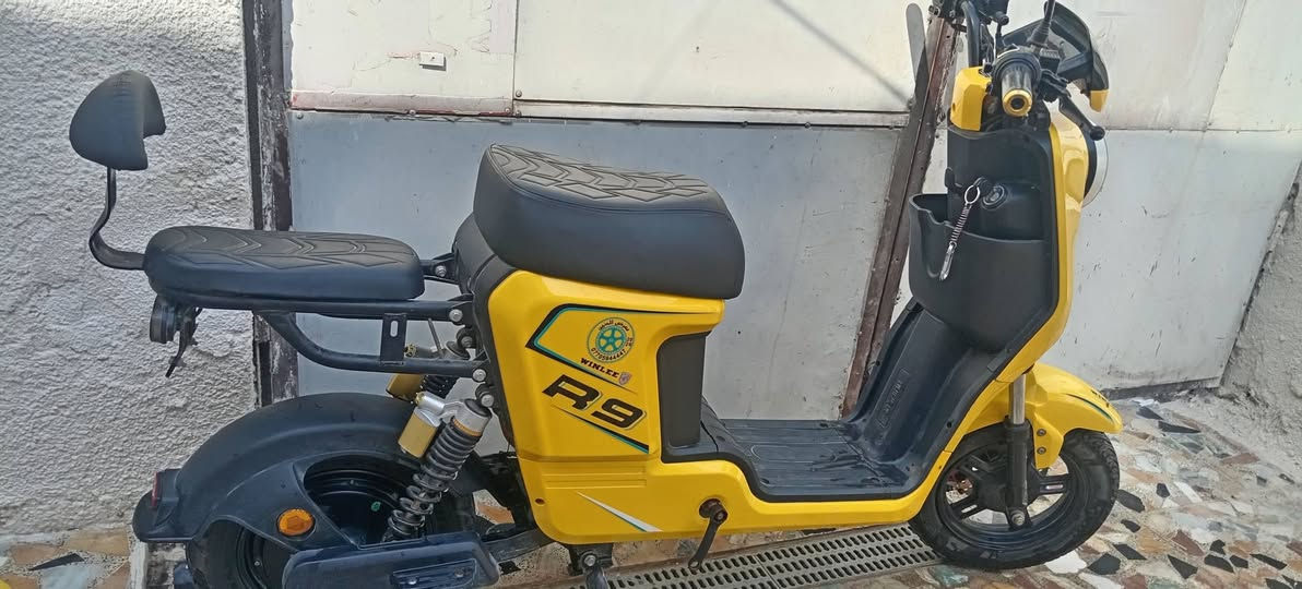دراجه شحن 
مدينة الصدر
350 بيها مجال
***********
