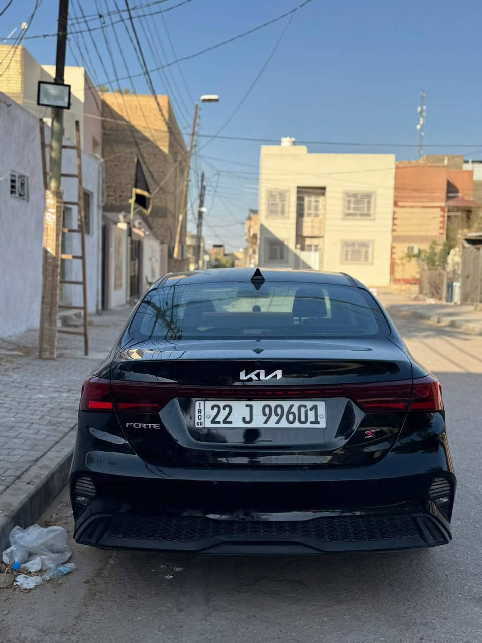 سلام عليكم كيه فورتي للبيع
مكيه 2000دوش 
مديل 2022 
لو اسود 
دخول سياره للعراق 
2024/11/11
رقم اربيل تريد وكاله تريد مداور 
سياره ماشيه 44الف  وقابل للزياده
سياره نص فول 
تحكم سترين 
مثبت سرعه 
تحديد مسار 
رادار امامي
رادار خلفي 
كامره خلفيه 
شاشه كبيره
توقف ذاتي
قيادة ذاتيه
حادثها موضح بل صوره فقط هذا حادثها
فيس ما متواجد 
سعرها 142
***********
