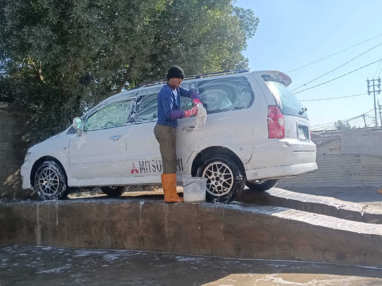 سلام عليكم ورحمة الله وبركاته سياره تشاريوت متتسوبيشي محرك وكير كامري موديل ٢٠٠٩ بغداد سبعه راكب باسمي ثاني يوم تحويل السعر 75(***********) العنوان العماره
