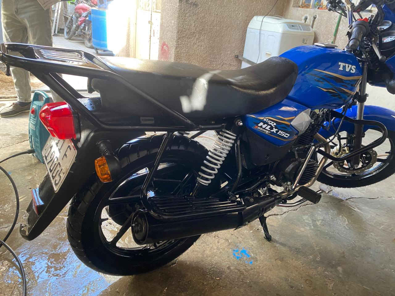 السلام عليكم دراجه تي في اس زيرو ٢٣ مرقم بغداد  ماشيه ١٠٠٠ وتجي وتشوف بعينك بعدهي ع سحك وبالعافيه ع ياخذهه جديده بمعنى الكلمه التفاصيل والسعر الاتصال بالرقم*********** مكلف بلنشر
