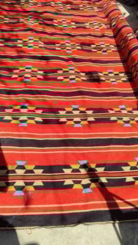 قماشه ديوأن للبيع سعر متر 300الالف 07709365604