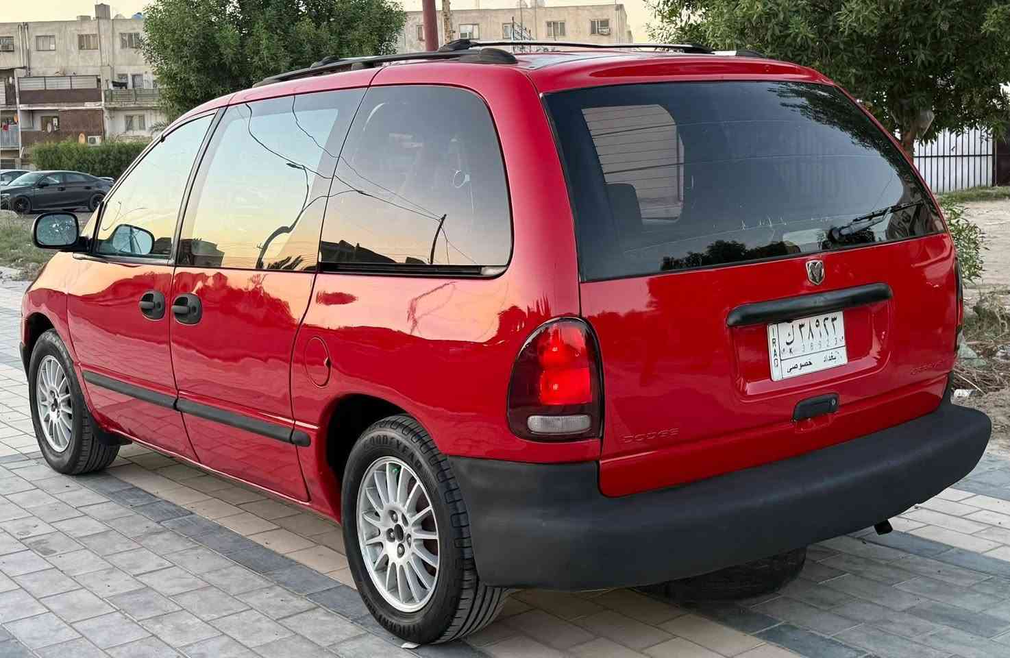دوج كرفان 7راكب موديل 2000
محرك 3000كير اوتو 
تبريد ثلج ❄️ صدر جديد
تخم تاير سياره جاهزه
سعر49وبيهامجال عنواني بغداد
الدوره***********

