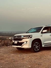 لاندكروزر • ٢٠٢١ • ٦ مكان