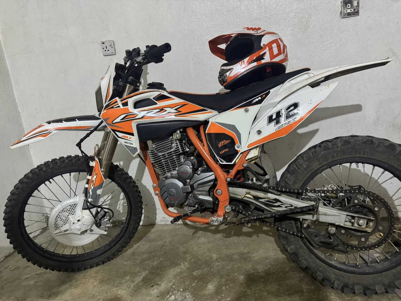 Crx 300 موديل 25 دراجه مابيهه اي عيب ومامغسوله اسبانه ماطاخهه الشراي يتفضل خاص او يتصل على الرقم *********** السعر1200 
عنوان خانقين
