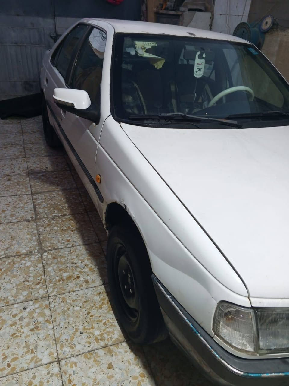 السلام عليكم بيجو روى لبيع موديل ٢٠٠٩
رقم بغداد انكليزي تحويل مباشر 
محرك كير اكسل محور كارينا سيارة حلوة 
كبرسر التبريد لطش سعرهة ٢٦
وبيهة مجال مكاني بغداد الغزالية
 رقم الهاتف ***********
