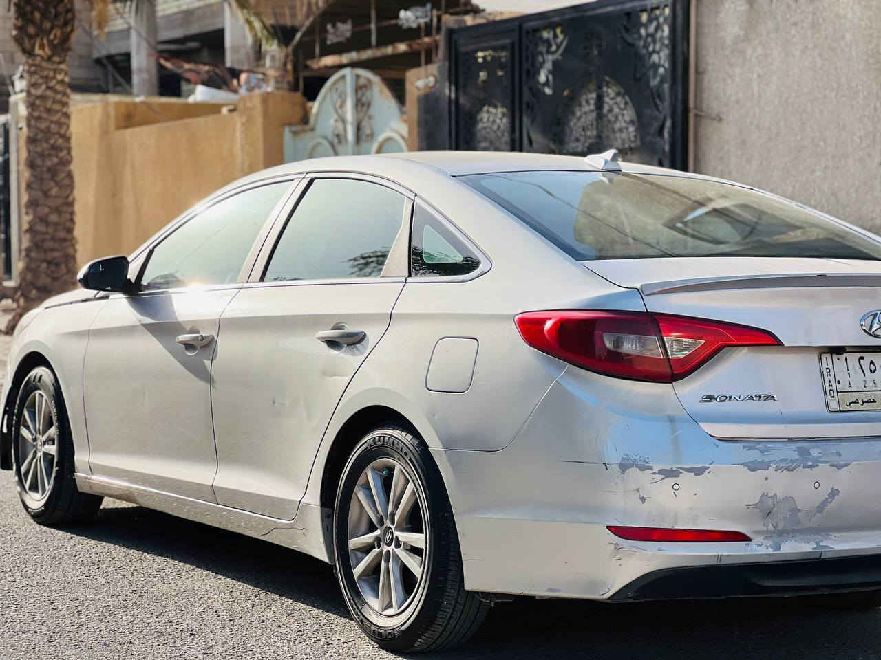 سياره سوناتا لبيع وارد أمريكي
مكينه 2400 
حادث جاملغ خلفي بدون دواخل مبدل قبق جنطه 
سياره نضيفه فقط عوزها صبغ دعاميات مكان سياره كربلاء 
سعرها 110 وبيها مجال لشراي 
*********** اتصال أو مراسله واتساب
