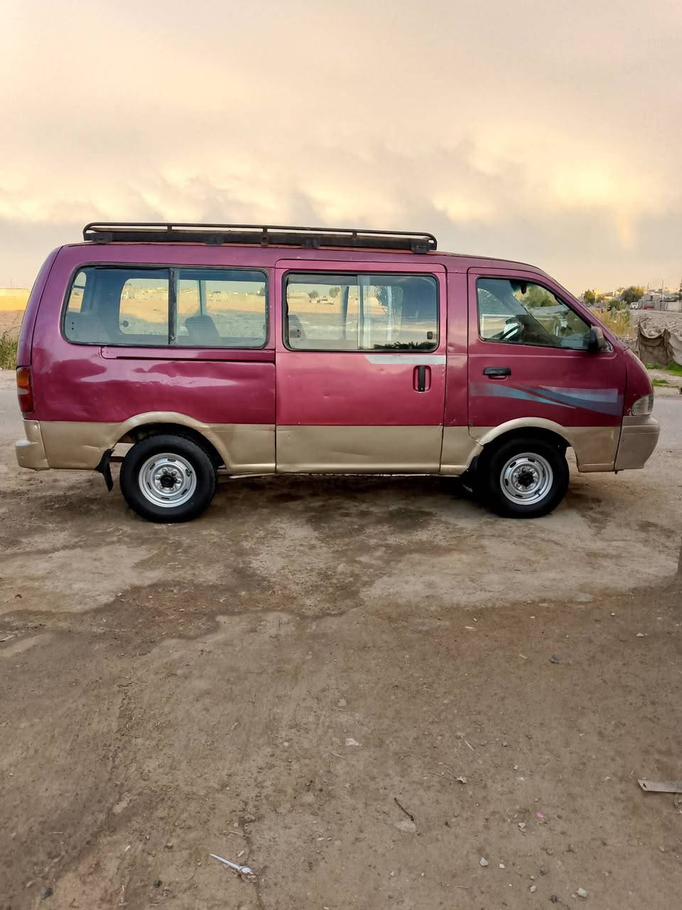 السلام عليكم بريجو موديل 96مكينة وكير الكسل مكفولات حدادية خلفي امامي جديد  السيارة بسمي السنوية30 كهربايات كلة شغالة من الدعامية لدعاميةتخم تاير السعر 45 مكاني بغداد وهاذ رقمي ***********
