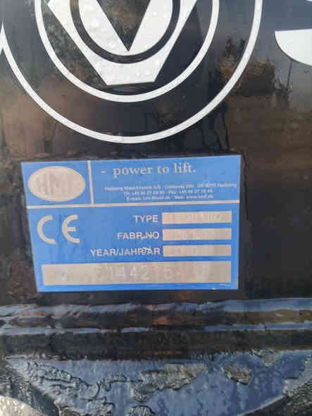 الوزن 6طن 

كرين اوربي فول سيفتي

كرين ريمونت 

موديل 2010

عدد سلايت. 2

العنوان كركوك

السعر 90اوبي مجال

***********

***********
