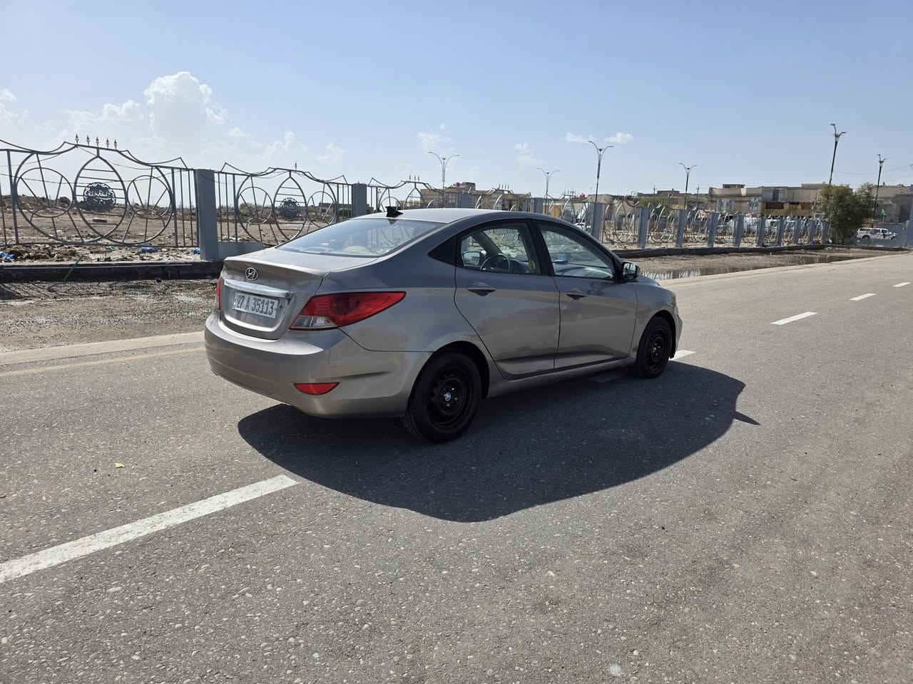 اكسنت مديل ١٣ خليجي مكفوله من الضربه وتبدل جاهزه من كلشي مابيهه اي نقص محرك وكير وحداده  محرك ١٦٠٠ دوش رقم جديد سنويه جديده هاتف 📱 *********** عنوان بصرة  سعر ٧٠
