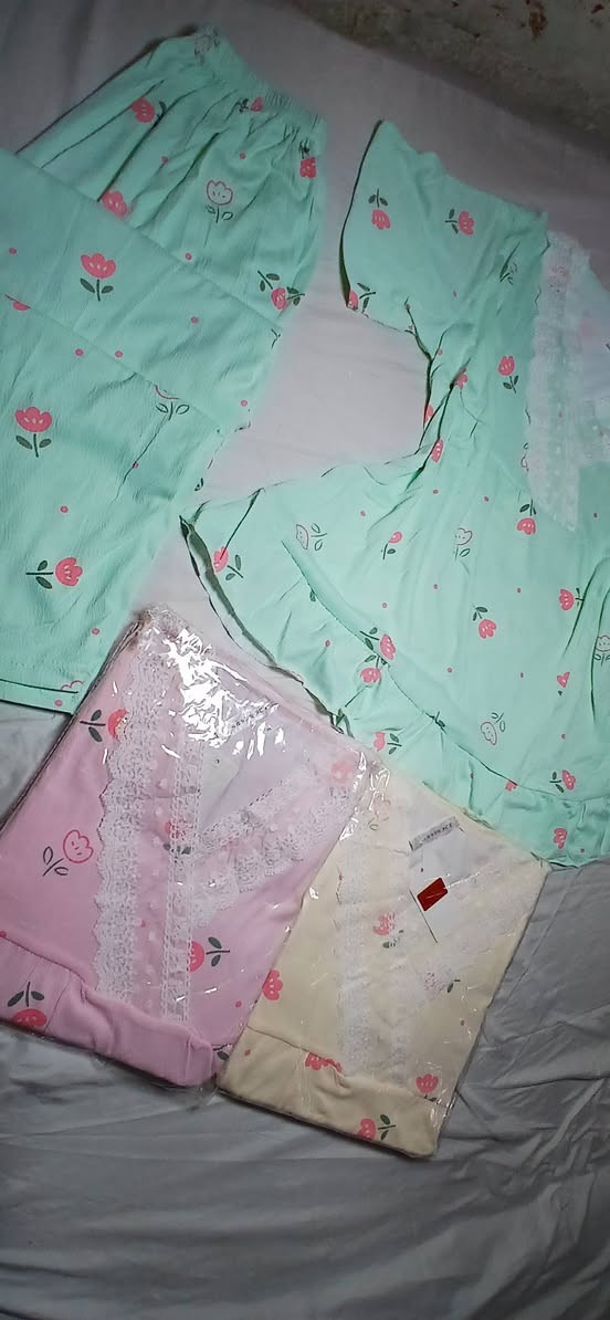 السلام عليكم
بيجامة بيت نسائي الخامه كريشه يلبس قياس m. l. xl 
سعر القطعة 7


**إذا كنت صاحب هذا الإعلان وتريد حذفه لأي سبب، رجاءا أرسل رسالة إلى الدعم الفني**