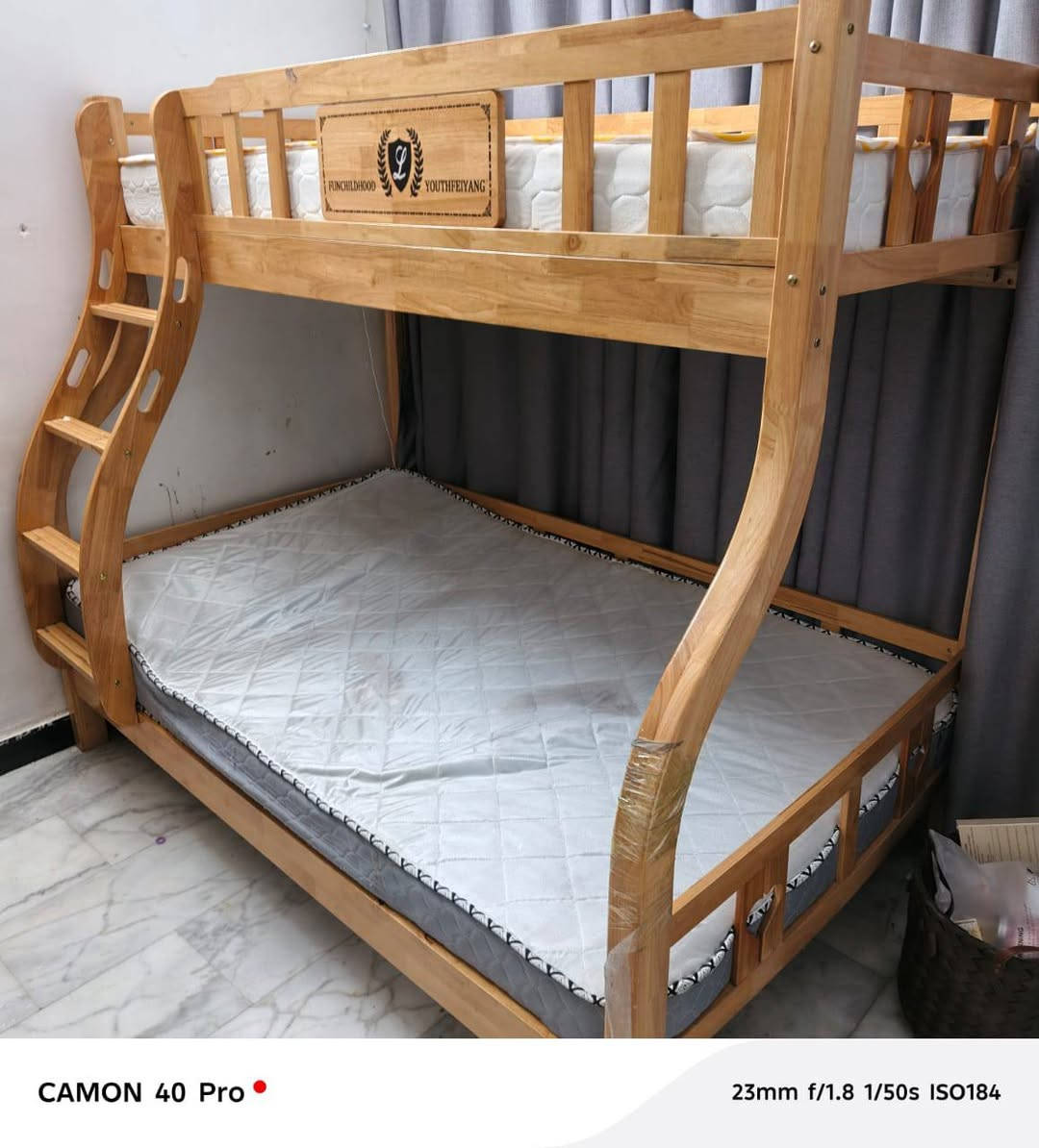 جرباية نظيفة جداً طابقين خشب عراقي قوي للبيع 175 وهي دوشك كاملة 
ويوجد توصيل داخل بسماية


**إذا كنت صاحب هذا الإعلان وتريد حذفه لأي سبب، رجاءا أرسل رسالة إلى الدعم الفني**