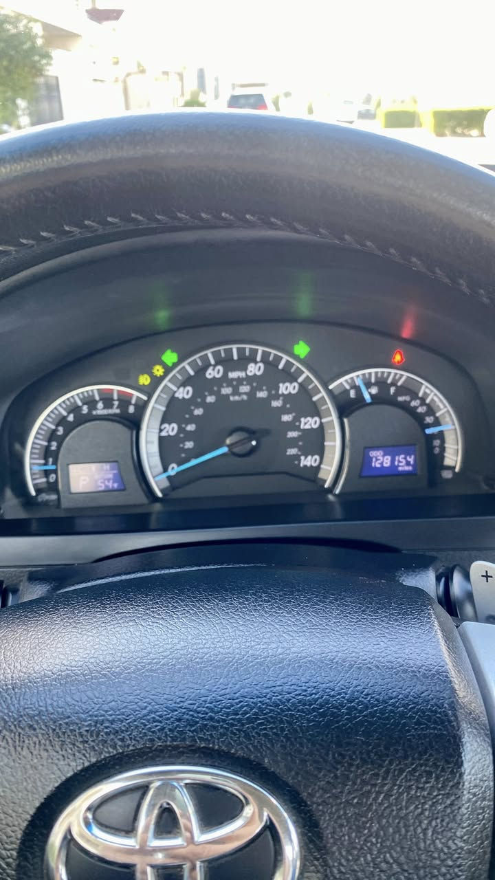 تيوتاكامري موديل 2013 السيارة كلين تايتل وارد أمريكي لون اسود السيارة مكفولة كفالة عامه تنين سويج بلاد
 السيارة مواصفات SE .SPORTماشية 128 ميل 
كير مكينه مكفولات من كلشي  محرك 2500
كشنات جلد شاشه كامرا    مثبت سرعه السياره فول   الموصفاتها معروفه تخم تاير جديد هزه فحص رقم  جديدة السيارة بسمي تحويل وكالة مباشره اليوم 
امانه السياره احلى من الصور  وما تصرف عليها دينار 
مكان السياره أربيل داخل معارض
ء*********** اسيا 
ء*********** كورك   
واتس أب موجودة
