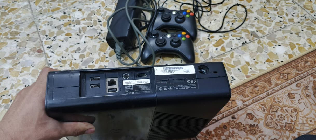 السلام عليكم x box 360 مهكر 250 كيكا الهارد مالتة بي 123لعبة ويا 2 جويستكات واير للبيع السعر 150 وبي مجال مكاني بغداد الامين الثانيه


**إذا كنت صاحب هذا الإعلان وتريد حذفه لأي سبب، رجاءا أرسل رسالة إلى الدعم الفني**