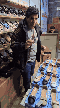 وبركاته تم وصول فلات نسائي تنزيلات تنزيلات محطم الأسعار سعر القطعه 3وت...