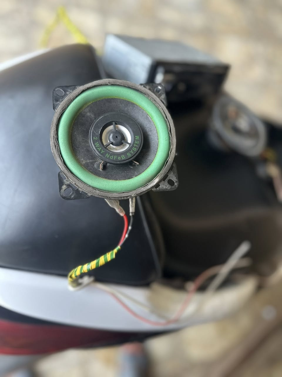 السلام عليكم ام بي ثري وسماعات شغلات وكل عطل مبيهن ينشدن للسياره وللدراجه وشاحنه جداحه مال تفضيخ وشغلات للبيع سعرهن مناسب هذا رقم واتصل *********** مكاني كوت (كوت ) خاجيه
