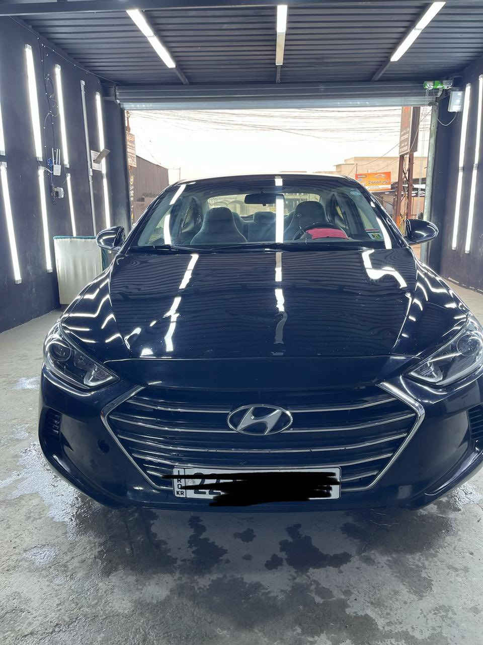 لنتره 2017 نص فول رقم جديد سنويه تواير جديد دخم جديد تبريد ثلج مجاول جديد بلكات كلو جديد السياره الضرر جلخ بس بدون دواخل شرط بابين مصبوغين بدون ايرباك وتبديل كلها كود واحد السياره بيها بل داير الوره هم شويه صبغ فقط المكان الموصل *********** كورك*********** السعر 115وبي مجال
