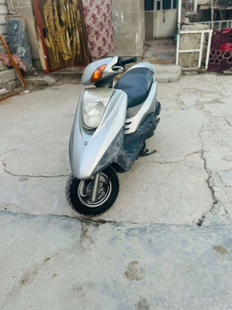 السلام عليكم شباب
دراجه بريز نضيفه صار شهر من نازله رمبه دراجه كله شغال سلف هندر كهربائيات لاتنقيص لاتبخير خير من الله نكره بكل وقت مكاني بغداد رقم صاحب الدراجه ***********
