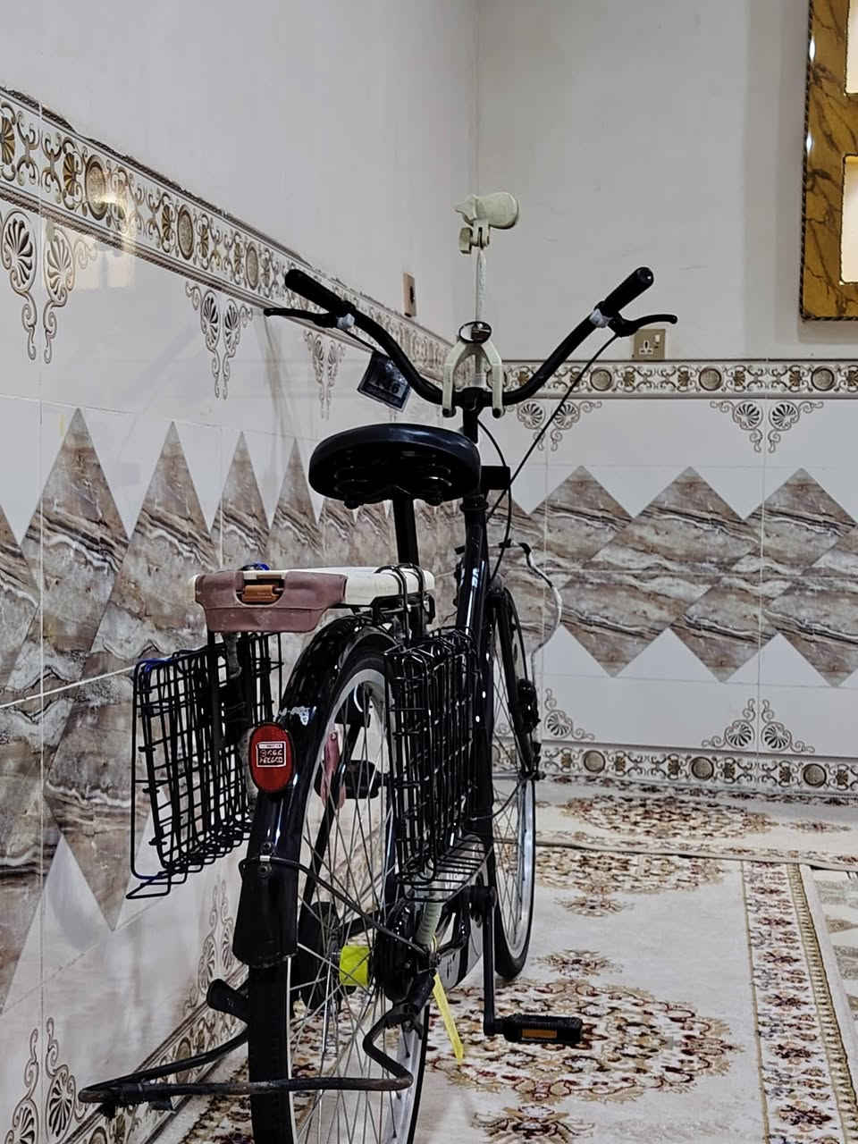 للبيع موديل ١٦حاويه سعر ١٣٥ مكان الحويجه ***********
