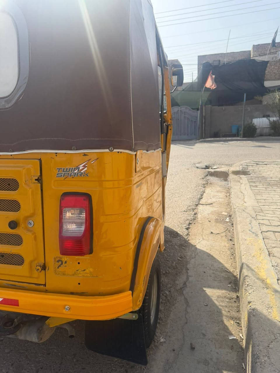 تكتك للبيع موديل 20 شهر9 رقم وسنويه تكتك حلوه كبل لشارع محرك اكسل يخبلن بيها ضربه بلغد اليسرئ ولباقي كفاله من صبغ ومعجون السعر 7 وبيها مجال العنوان  بغداد جسر ديالى القديم شارع ٧٠
***********
