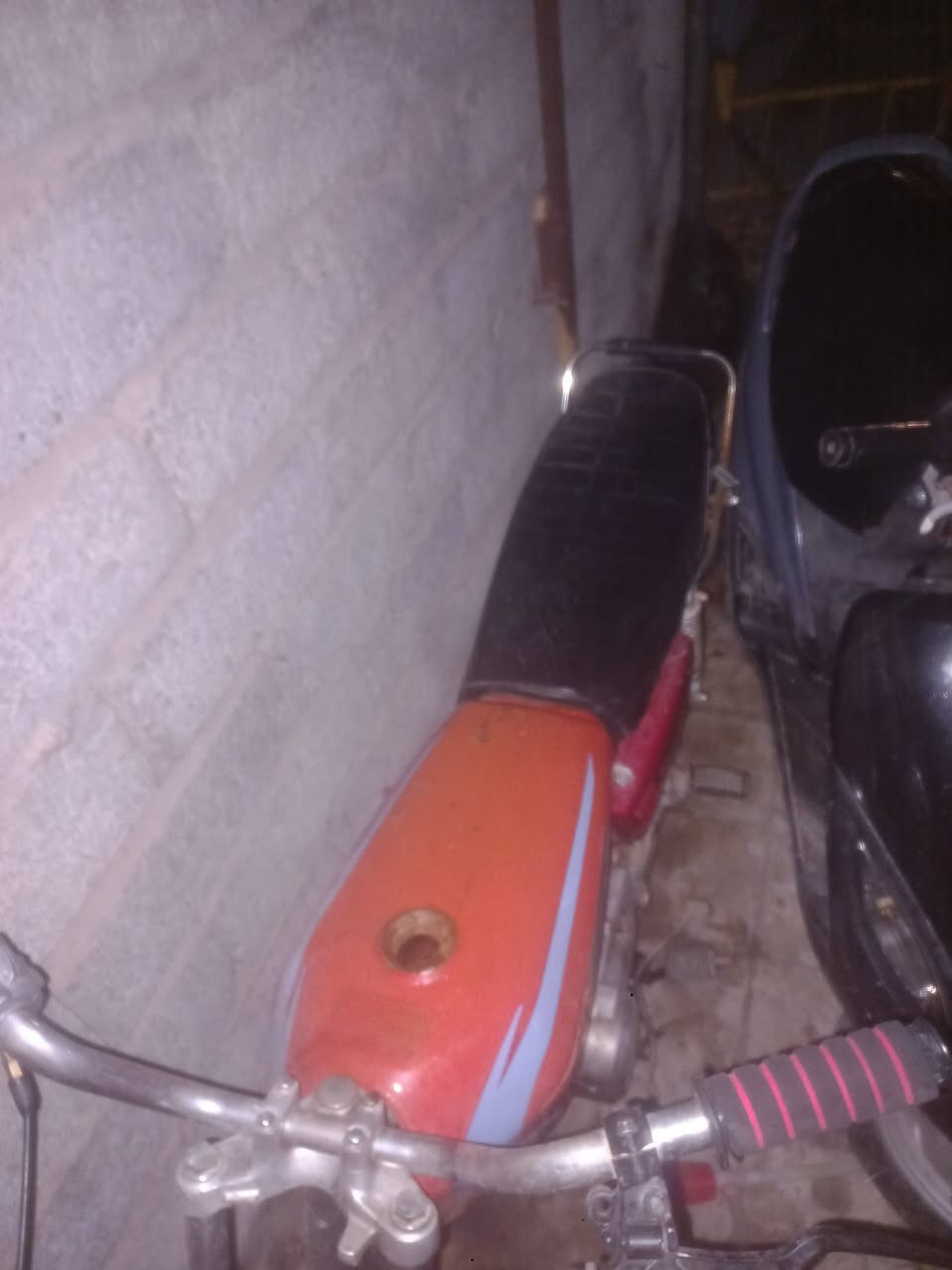 للبيع ايراني بارت اربع تسعات الدراجه كايمه ما تشتغل السعر 75 مكان الموصل


**إذا كنت صاحب هذا الإعلان وتريد حذفه لأي سبب، رجاءا أرسل رسالة إلى الدعم الفني**