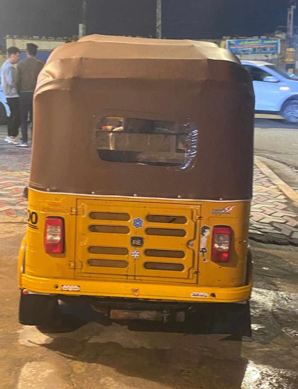 سلام عليكم تكتك للبيع موديل ٢٠شهر ١٢ رقم انكليزي بسمي تحويل ثاني يوم شراي يتصل *********** / ***********
