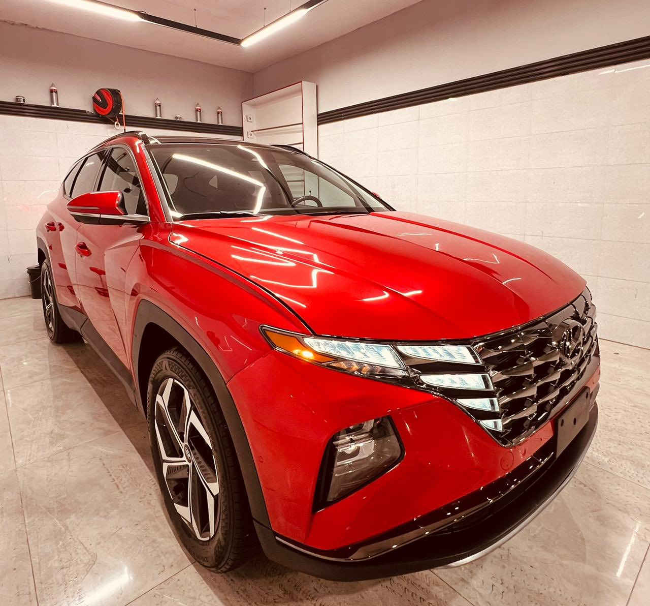 فول للاخير حساس امامي خلفي ردارات 360 داير كل السيارة بنوراما تمشي بلريمونت كشنات حار بارد خزن ميموري جنطه كهربائي كشنات كهرباء كشنات خلفي هيتر بصمه تشغيل عن بعد بريك ذاتي عنده الاقتراب امامي وخلفي ويل كب كروم حجم 19 كشنات جلد شاشة كبيره 5 كامرات سماعات بوس دمام صوت بلجنطه تحكم ستيرن شفتات ستيرن كير لمس دشبول الكتروني وبعد بيه مواصفات


**إذا كنت صاحب هذا الإعلان وتريد حذفه لأي سبب، رجاءا أرسل رسالة إلى الدعم الفني**