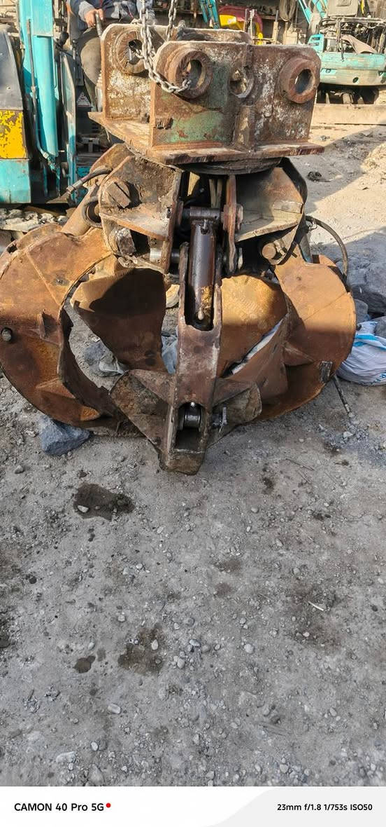 بيع سريع   سعر مناسب جدا   كماشه حديد  خمس أصابع  يرهم لعاب أو  تابت بيم 80 العنوان الموصل  واتساب كورك ***********......***********
