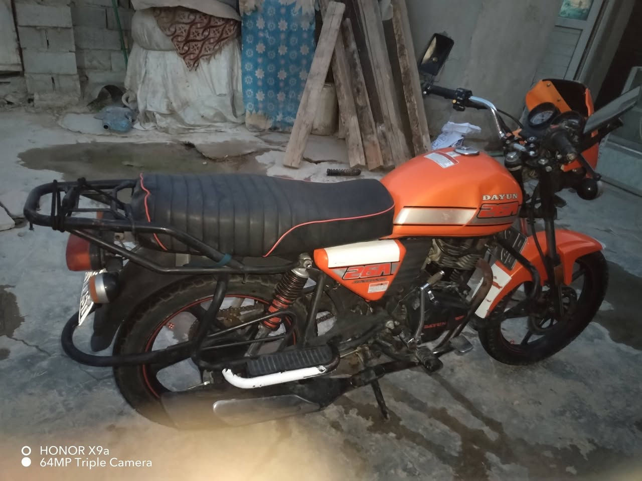 السلام عليكم دراجه ديون نفخ رقم انكليزي اوبسمي الكان النجف الاشرف قضاء المناذره موديل 2021 سعر 2500 وبهه مجال  رقم الموبايل  ***********
