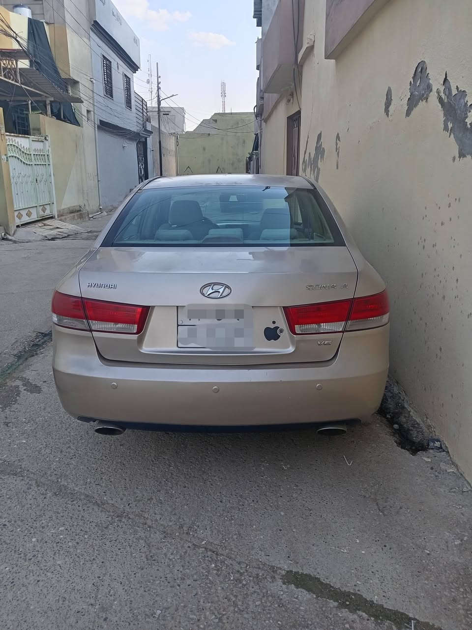 السلام عليكم✋
( مكلف بالنشر) 
سيارة سوناتا ٢٠٠٦ وارد خليجي محرك 6 سلندر بيها صبغ مكانات جدا قليلة اربع تايرات جدد السيارة شرط التحويل والوكالة ثاني يوم التحويل بيها كوبون الكتروني رقم اربيل سنوية منتهية 2021
رقم الهاتف👇👇 
***********
***********
